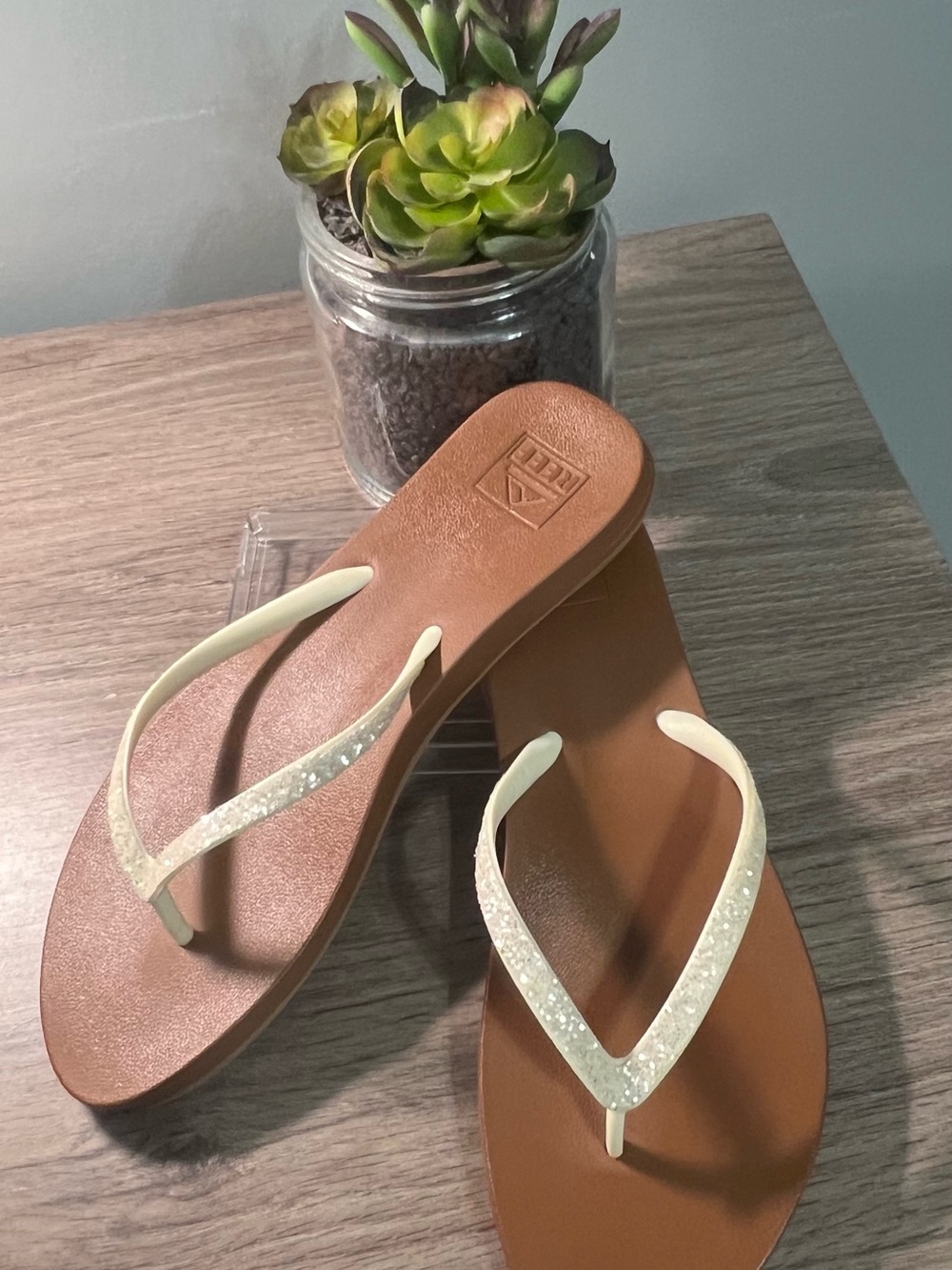Reef Women's Tan Footbed Sandals with Ivory Glitter Straps - Picture 5 of 5